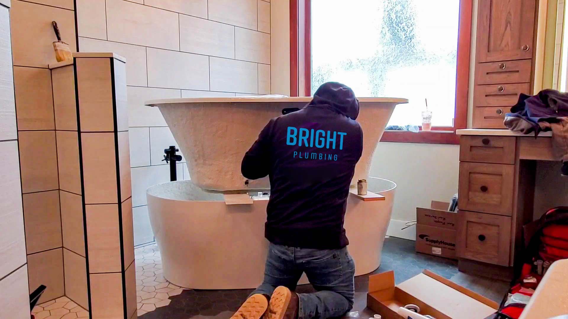 How to Change Your Bathtub with The Bright Plumbing Experts