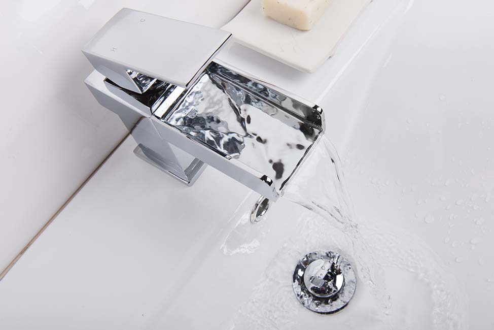 How to Replace Your Faucets with The Bright Plumbing